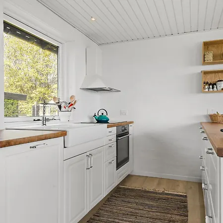 2 Bedroom Stunning In Feriehus *